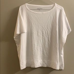 White t-shit top